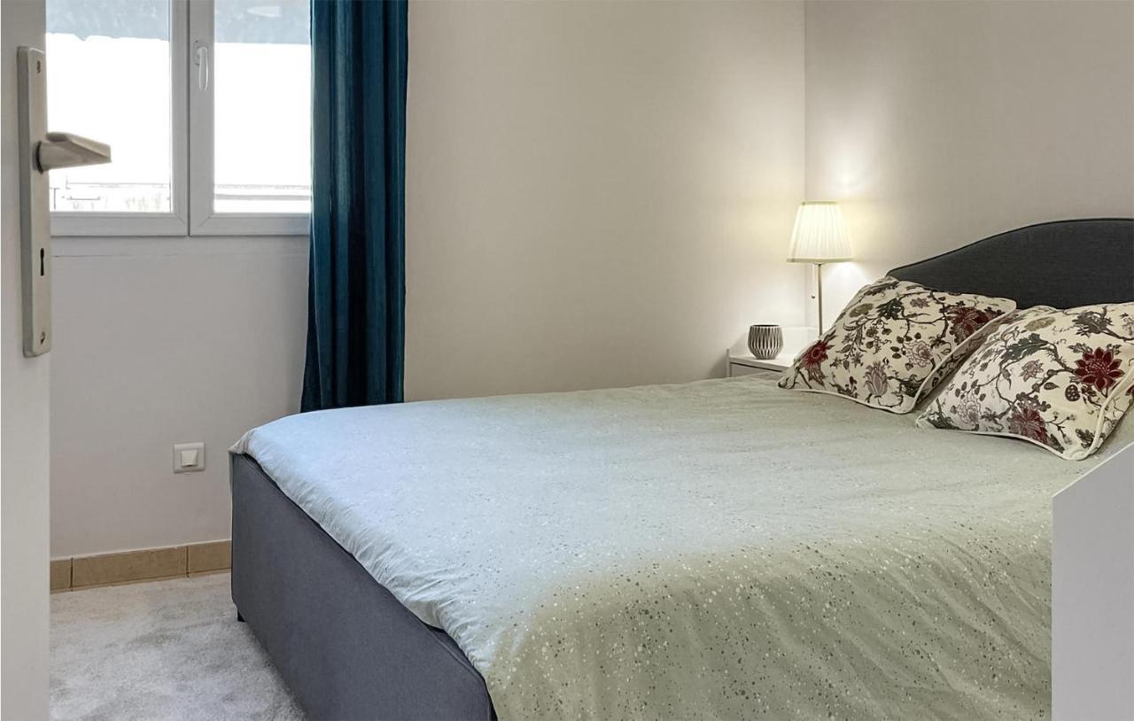 3 Bedroom Lovely Apartment In Mauleon Darmagnac Exterior foto